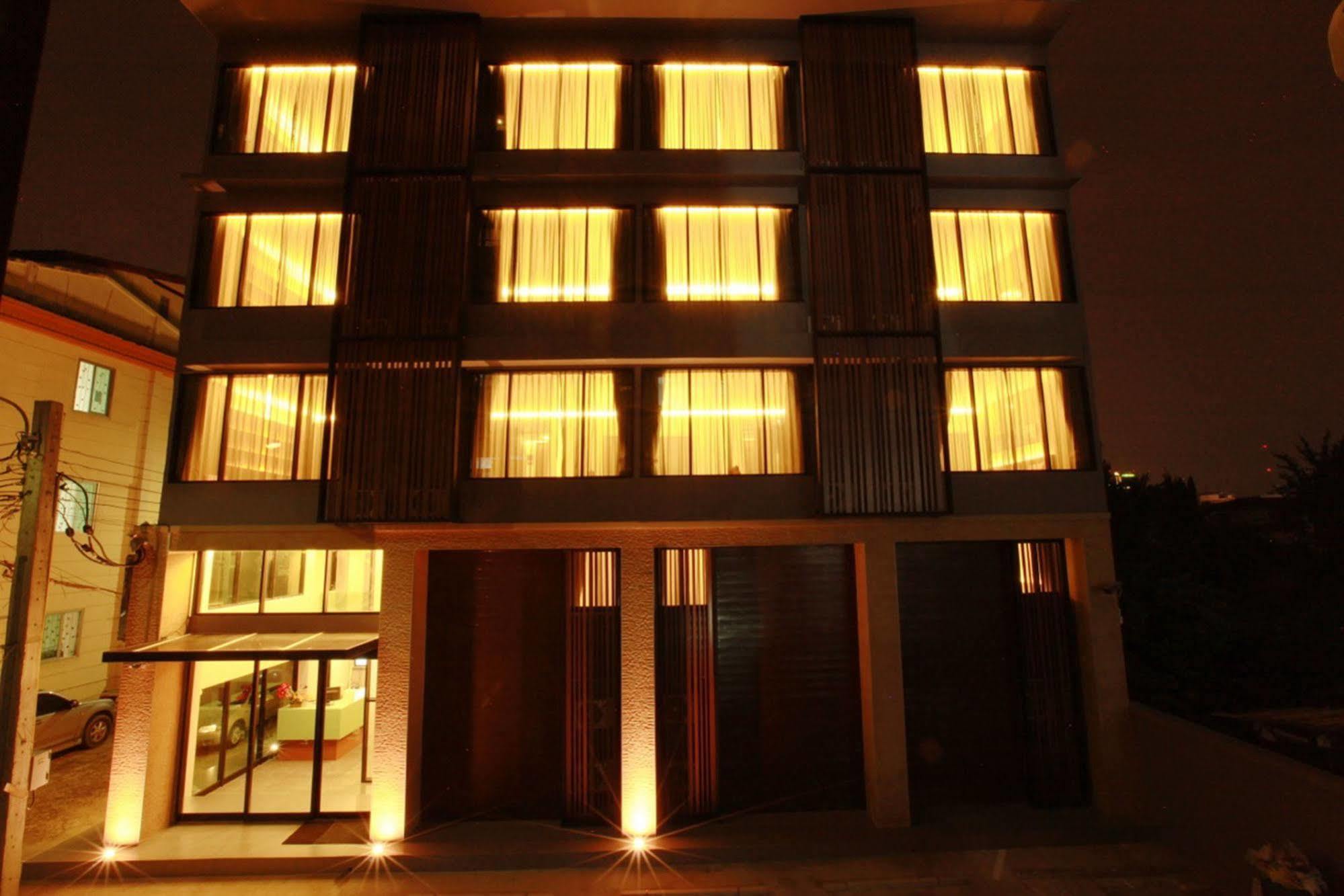 The Bangkok Major Suite Exterior foto